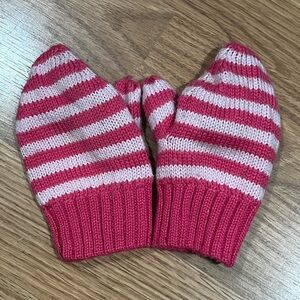 Baby Gap Mittens, size 12-18m